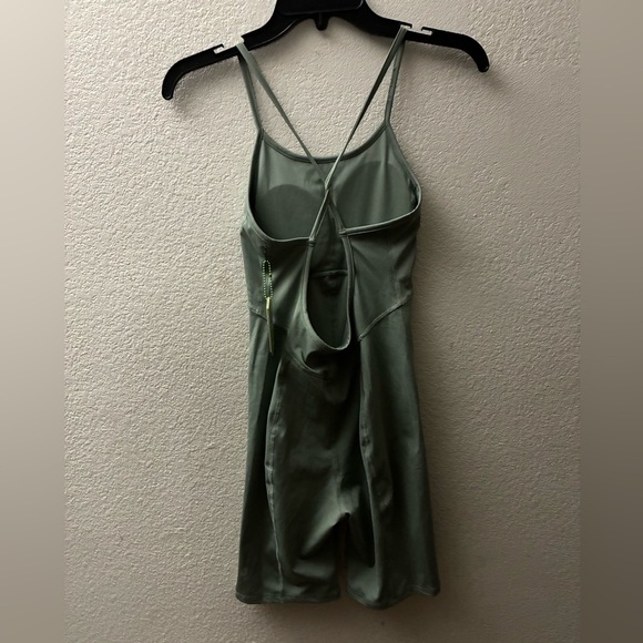 🆕LA Kotten Activewear Jumpsuit Romper Sage S🆕 - Picture 4 of 15